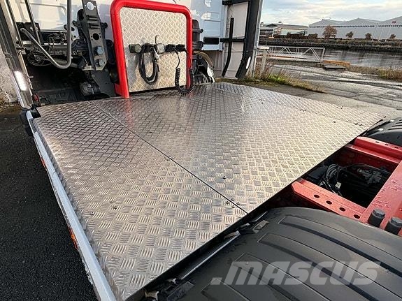 Scania 660R forberedt for hydraulikk og ADR Truck Tractor Units