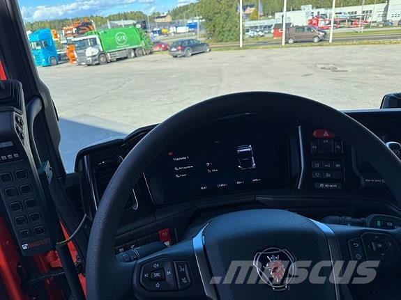 Scania G460B6X2*2NB Çekiciler