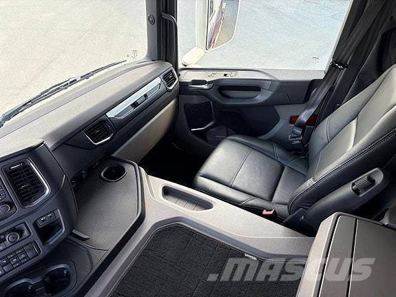 Scania P23 elektrisk med Joab krokløfter Camiones desmontables