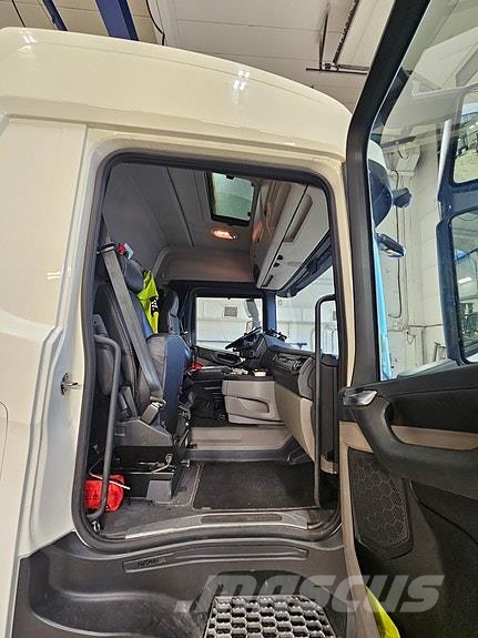 Scania R 540 B8x4*4NB Razstavljivi tovornjaki z žičnimi dvigali