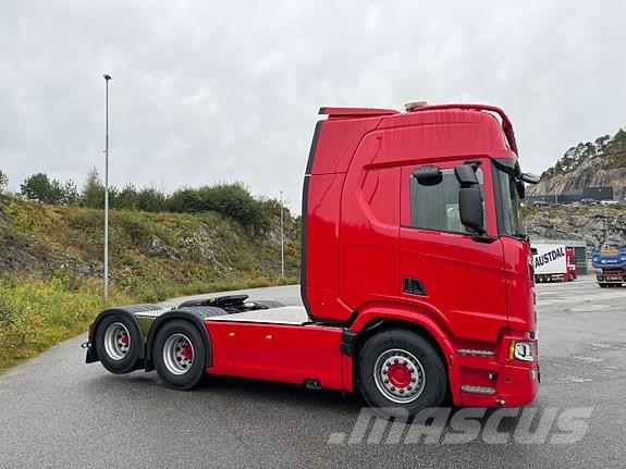 Scania R 560 A6X4NB Tegljači