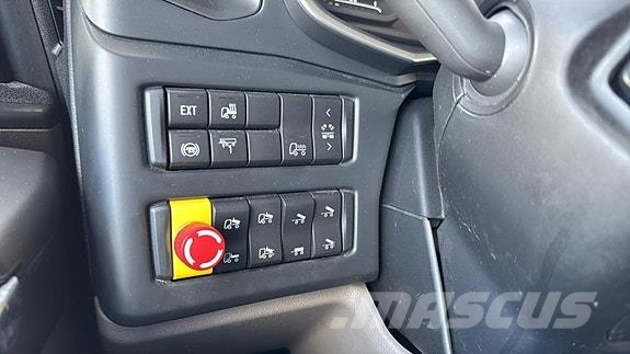Scania R 560 B8X4HZ Camiones bañeras basculantes o volquetes