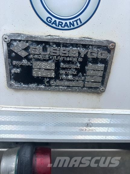 Scania R 650 6x2 Bussbygg med kjøttheng, Henger 2014 mode 貨箱式卡車