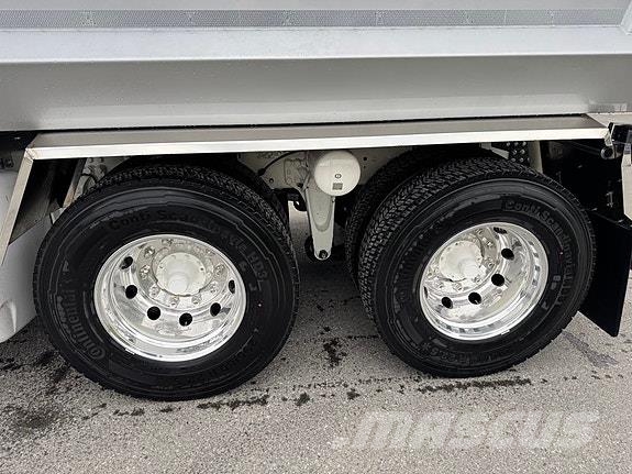 Scania R560 6X4 Zetterbergs påbygg. Helluft, løftetandem. Camiones bañeras basculantes o volquetes