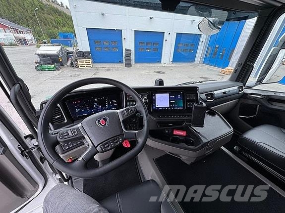 Scania R560 6X4 Zetterbergs påbygg. Helluft, løftetandem. Camiones bañeras basculantes o volquetes