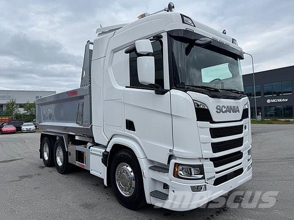 Scania R560 6X4 Zetterbergs påbygg. Helluft, løftetandem. Camiones bañeras basculantes o volquetes