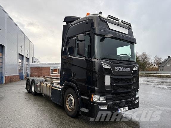 Scania R580B6x2NB containerbil med henger Containerbil
