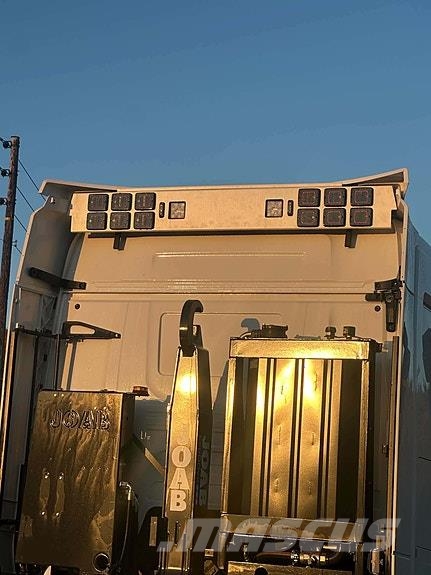 Scania R590 8X4*4 Brøytefeste/uttak for spreder شاحنات قابلة للفك