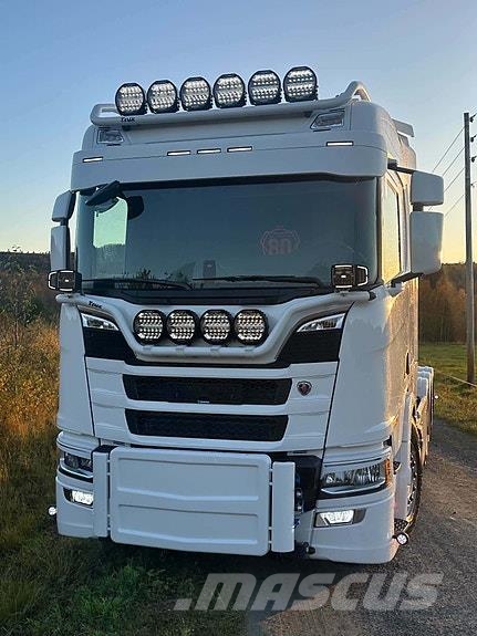 Scania R590 8X4*4 Brøytefeste/uttak for spreder شاحنات قابلة للفك