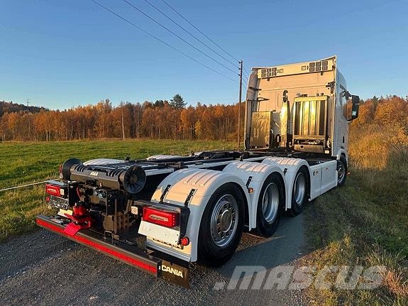 Scania R590 8X4*4 Brøytefeste/uttak for spreder شاحنات قابلة للفك