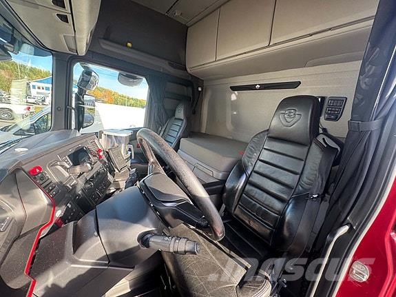 Scania R650 6X4 Hydraulikk for tippsemi Vilcēji