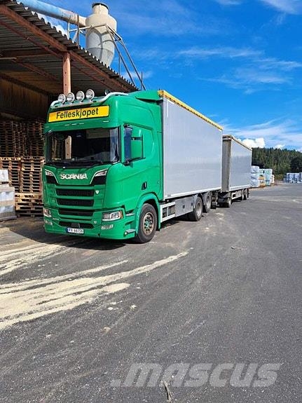 Scania R650 B6x2NB med Tyllis tilhenger ボックスボディー、ウイング、箱車