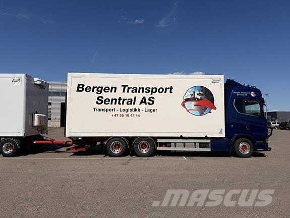 Scania R660 6x2 Camiones con caja de remolque