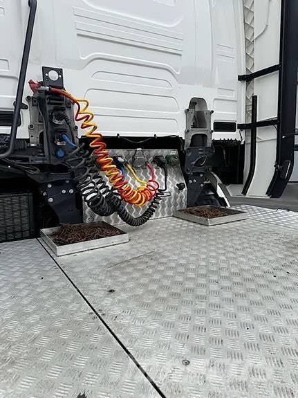 Scania S 540 6X2 وحدات الجر
