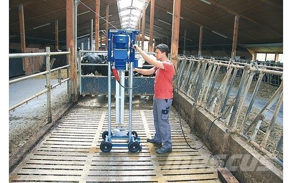 Torro KR elektrisk Kanalomrører Outra maquinaria e acessórios para gado
