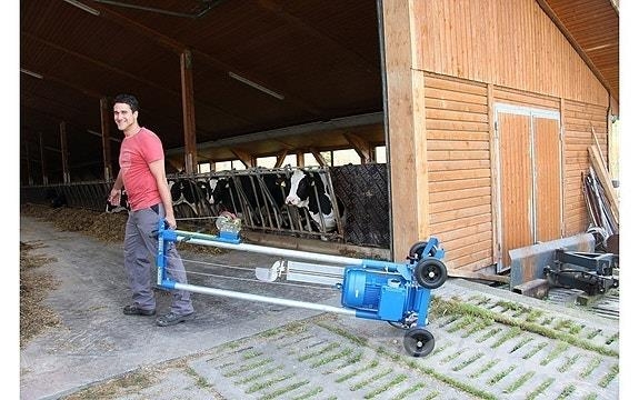 Torro KR elektrisk Kanalomrører Outra maquinaria e acessórios para gado