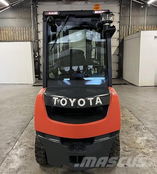 Toyota 8FDF25 #MEGET FIN# KUN 1670 timer# معدات البناء - غير ذلك