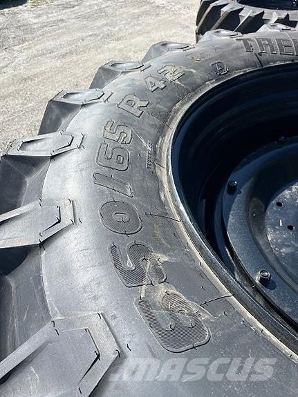 Trelleborg Hjul kompl svarte felger TM800 540/65-30-650/65-42 タイヤ、ホイル、リム