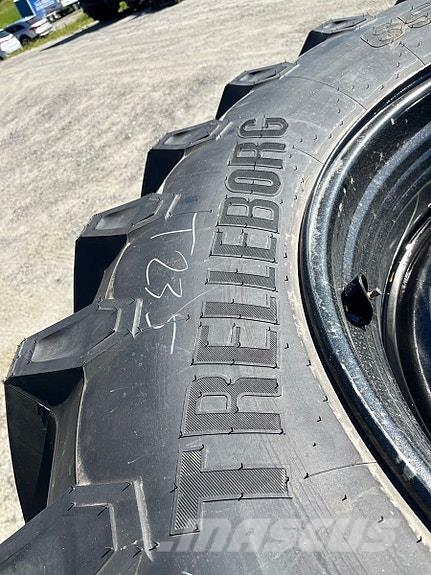 Trelleborg Hjul kompl svarte felger TM800 540/65-30-650/65-42 タイヤ、ホイル、リム