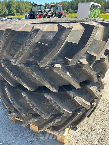 Trelleborg Hjul kompl svarte felger TM800 540/65-30-650/65-42 タイヤ、ホイル、リム
