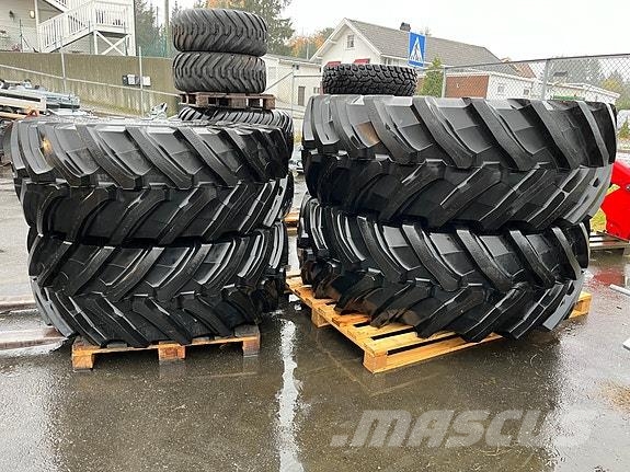 Trelleborg TM1000 Dekksett ماكينات زراعية - غير ذلك