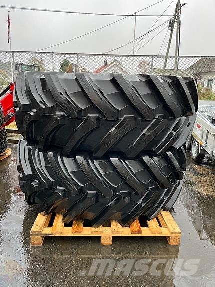 Trelleborg TM1000 Dekksett ماكينات زراعية - غير ذلك