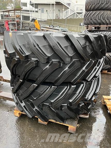 Trelleborg TM1000 Dekksett ماكينات زراعية - غير ذلك