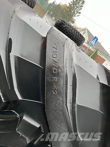 Trelleborg TM1000 Dekksett ماكينات زراعية - غير ذلك