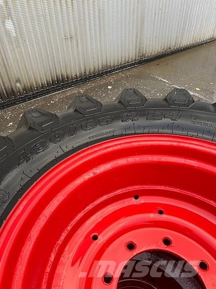 Trelleborg TM800 Neumáticos, ruedas y llantas