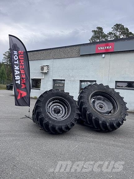 Trelleborg TM800 Däck, hjul och fälgar