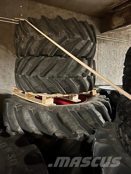 Trelleborg TM800 الإطارات والعجلات والحافات