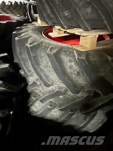 Trelleborg TM800 الإطارات والعجلات والحافات