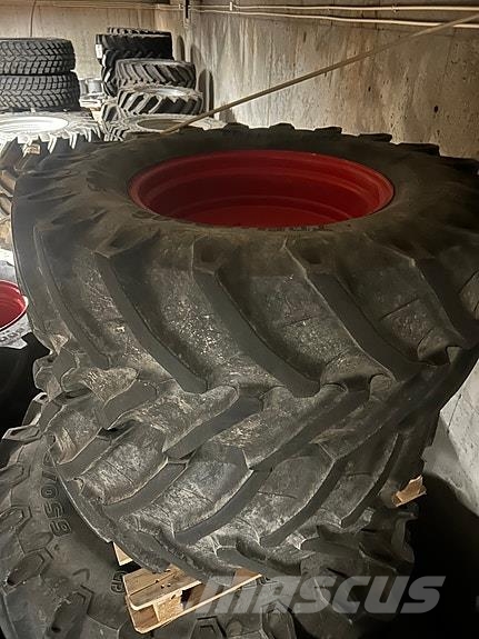 Trelleborg TM800 الإطارات والعجلات والحافات