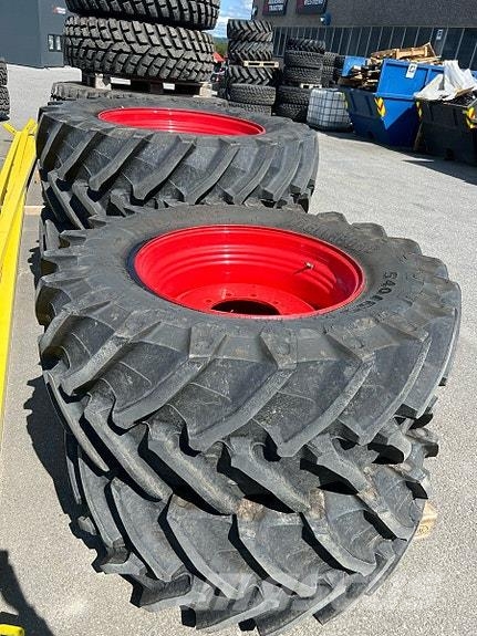 Trelleborg TM800 650/65R42 og 540/65R30 ماكينات الطرق والجليد الأخرى