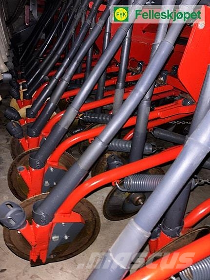 Tume Combimaster Pluss 4m Manure spreaders