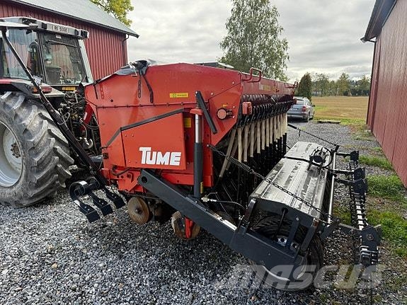 Tume HKL 3000 JC Rasturači đubriva