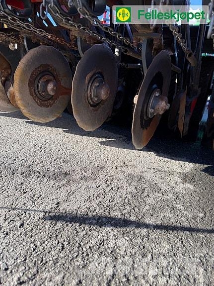 Tume HKL 3000 JC+ Mineralinių trąšų barstytuvai