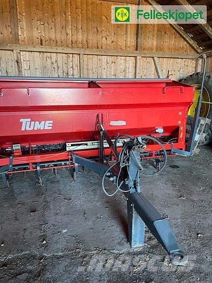 Tume HKL 3000 JC Rasturači mineralnog đubriva