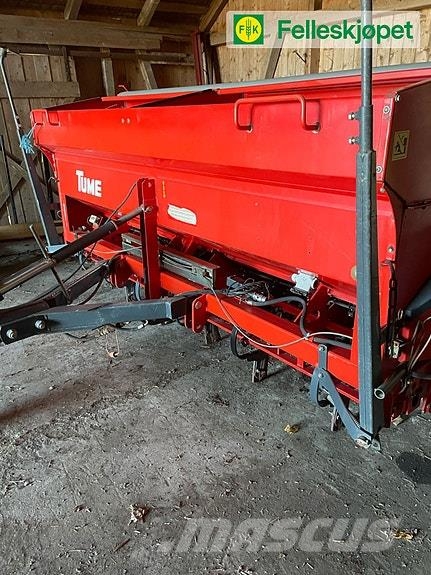 Tume HKL 3000 JC Rasturači mineralnog đubriva