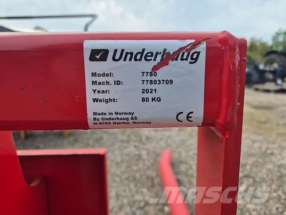Underhaug 7780 Singel rundballeløfter Autres matériels de fenaison