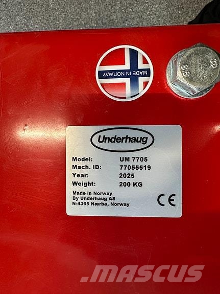 Underhaug UM 7705 triangel Рулонні прес-підбирачі