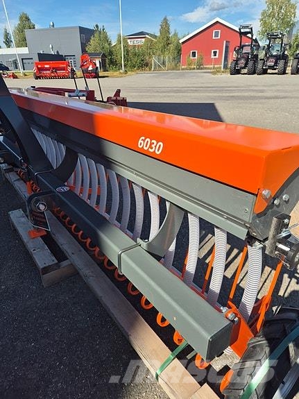Underhaug UM6030 Perforatrici