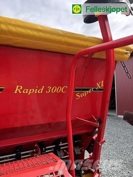 Väderstad Rapid 300C super xl Düngemittelverteiler