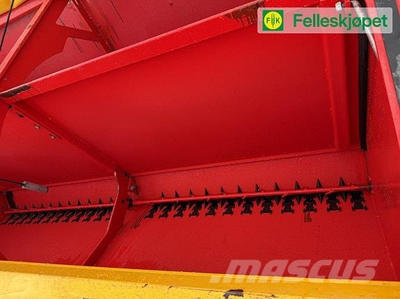 Väderstad Rapid 300C super xl Düngemittelverteiler
