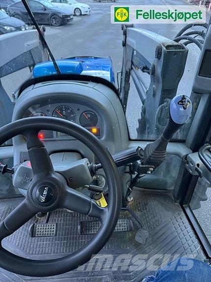 Valtra 6850 الجرارات