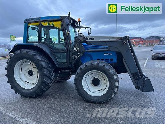 Valtra 6850 الجرارات
