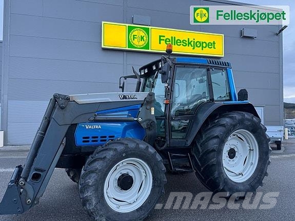 Valtra 6850 الجرارات
