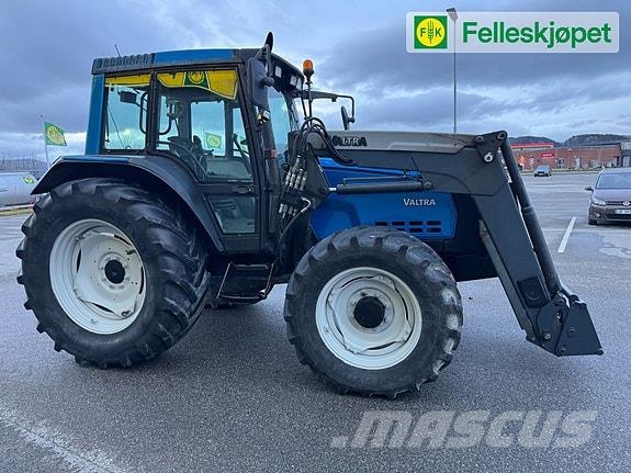 Valtra 6850 الجرارات