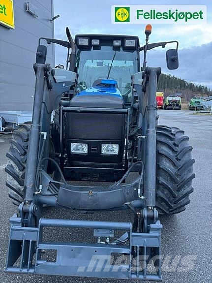 Valtra 6850 الجرارات