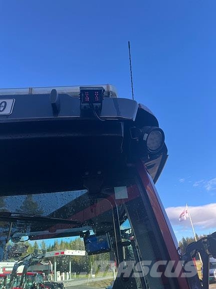 Valtra A134 الجرارات